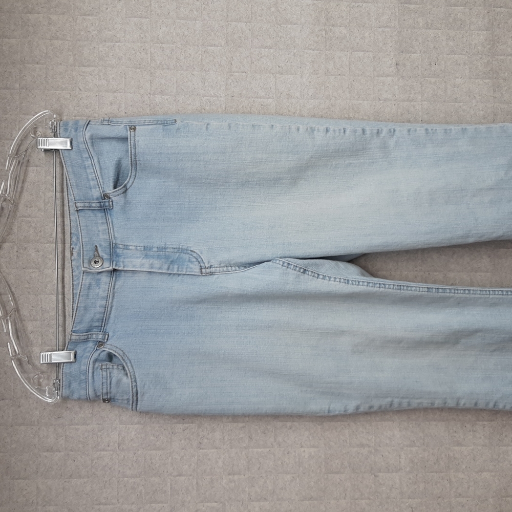 Chico's Platinum Light Washed Jeans